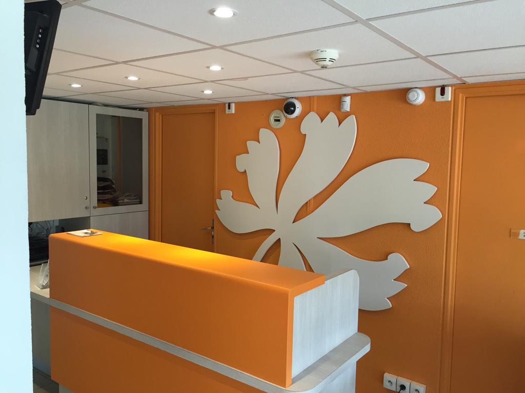 Premiere Classe Toulouse Sud - Portet Portet-sur-Garonne Exterior foto